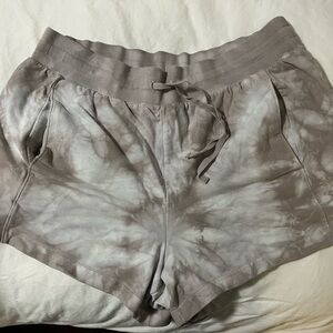 Target active shorts